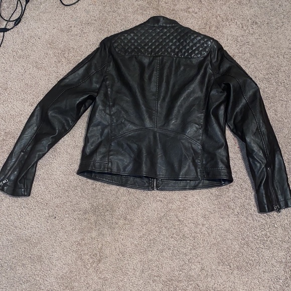 Levi’s leather jacket - Picture 4 of 5
